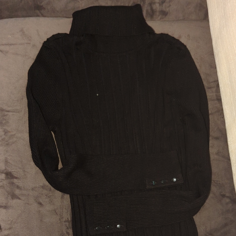 White House Black Market Women's Black Turtleneck Sweater